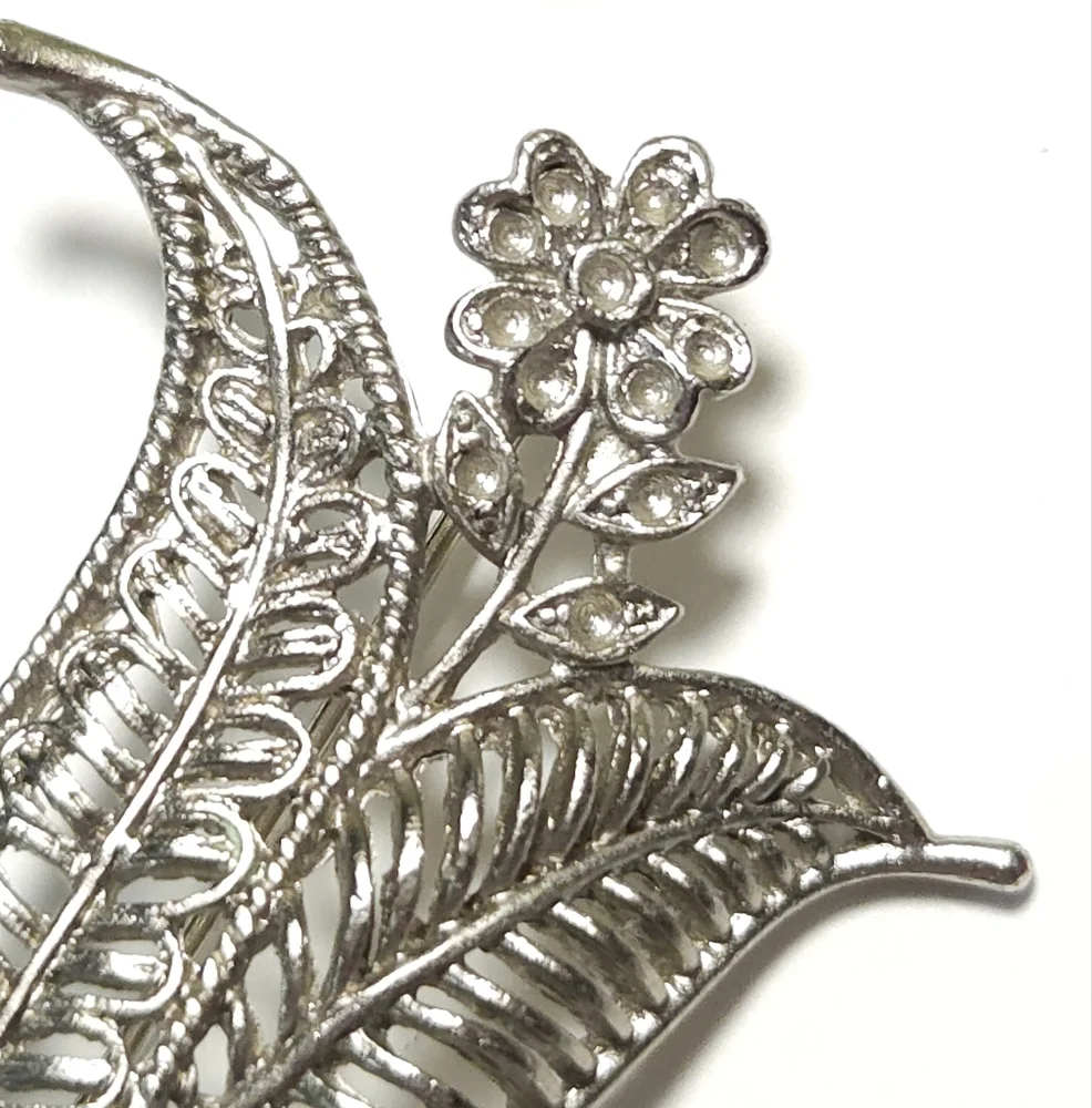 Vintage Sterling Silver Open Filigree Flower Brooch